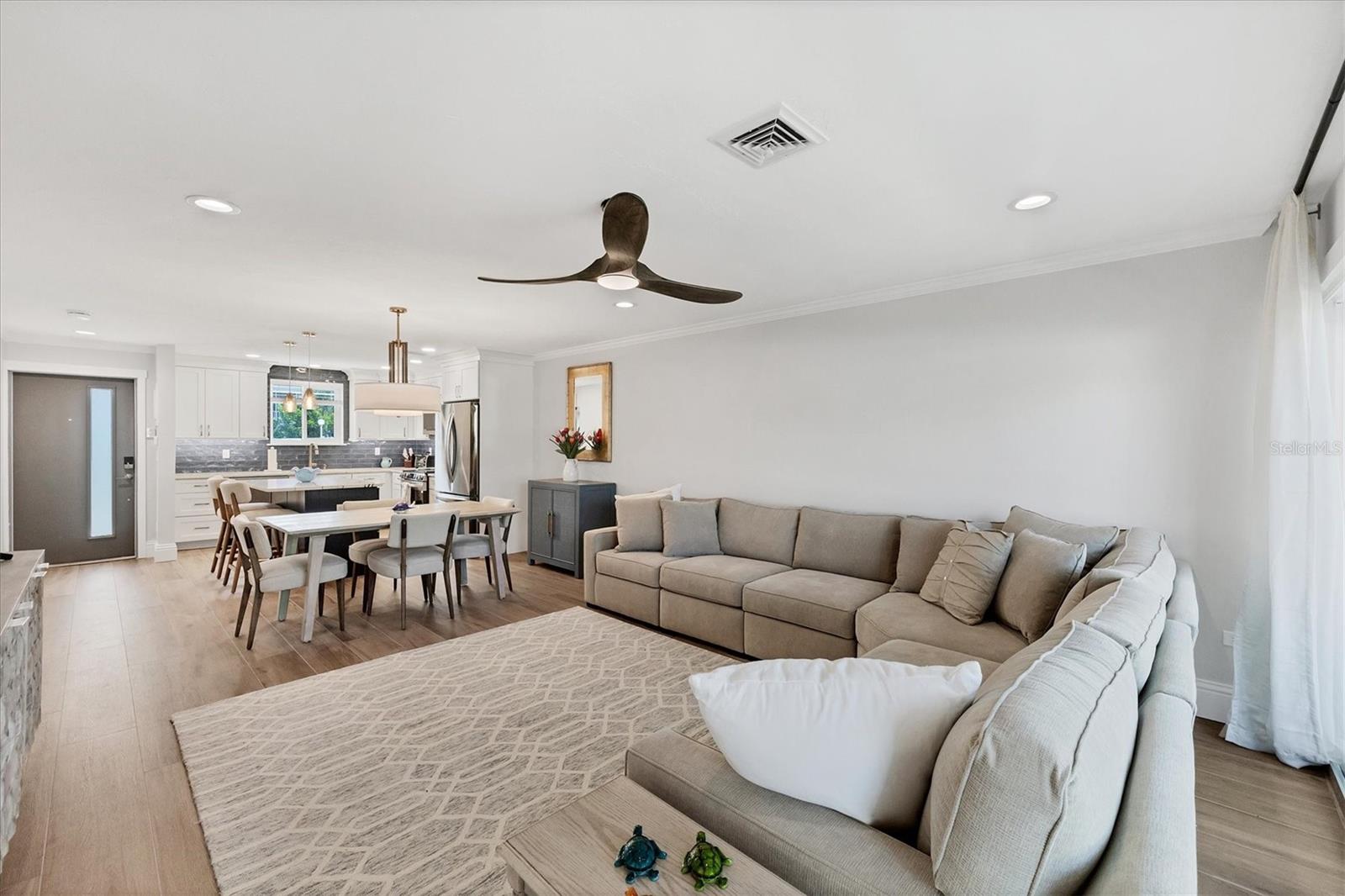 500 Washington Drive, FL