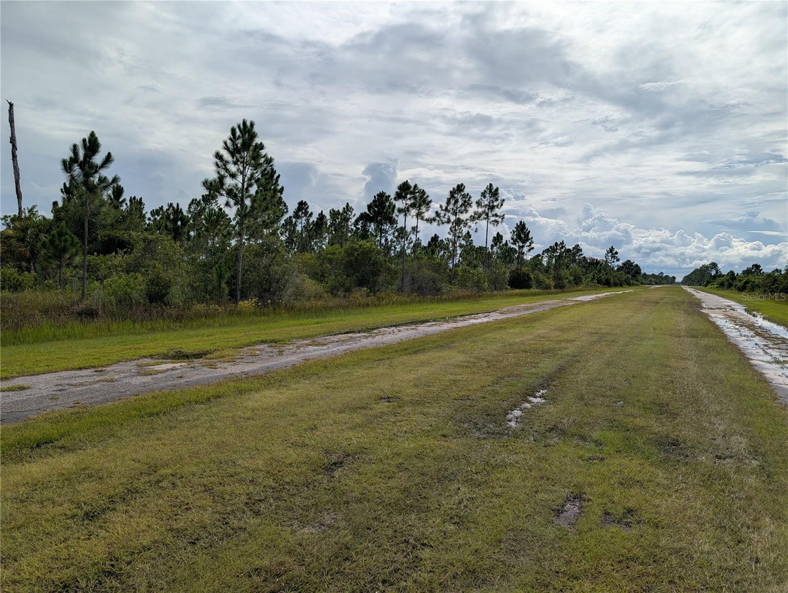 303 Japonica Avenue, FL