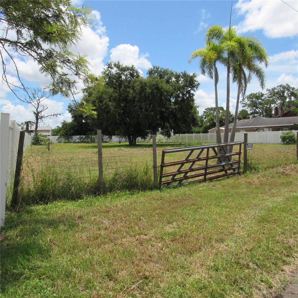 6725 Quonset Road, FL