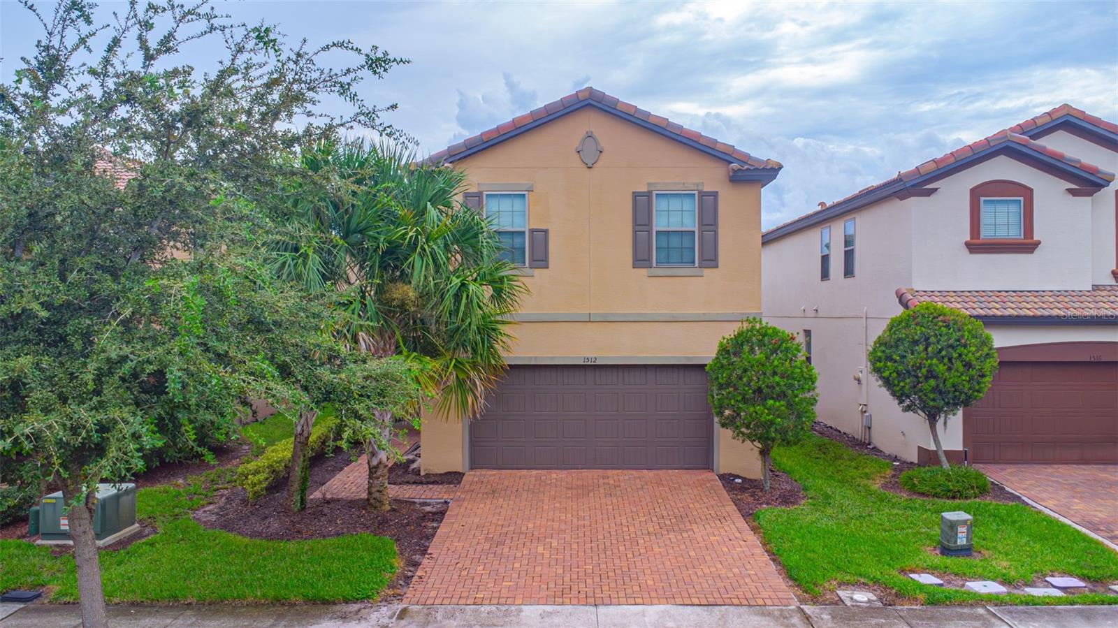 1512 Mumbai Way, FL