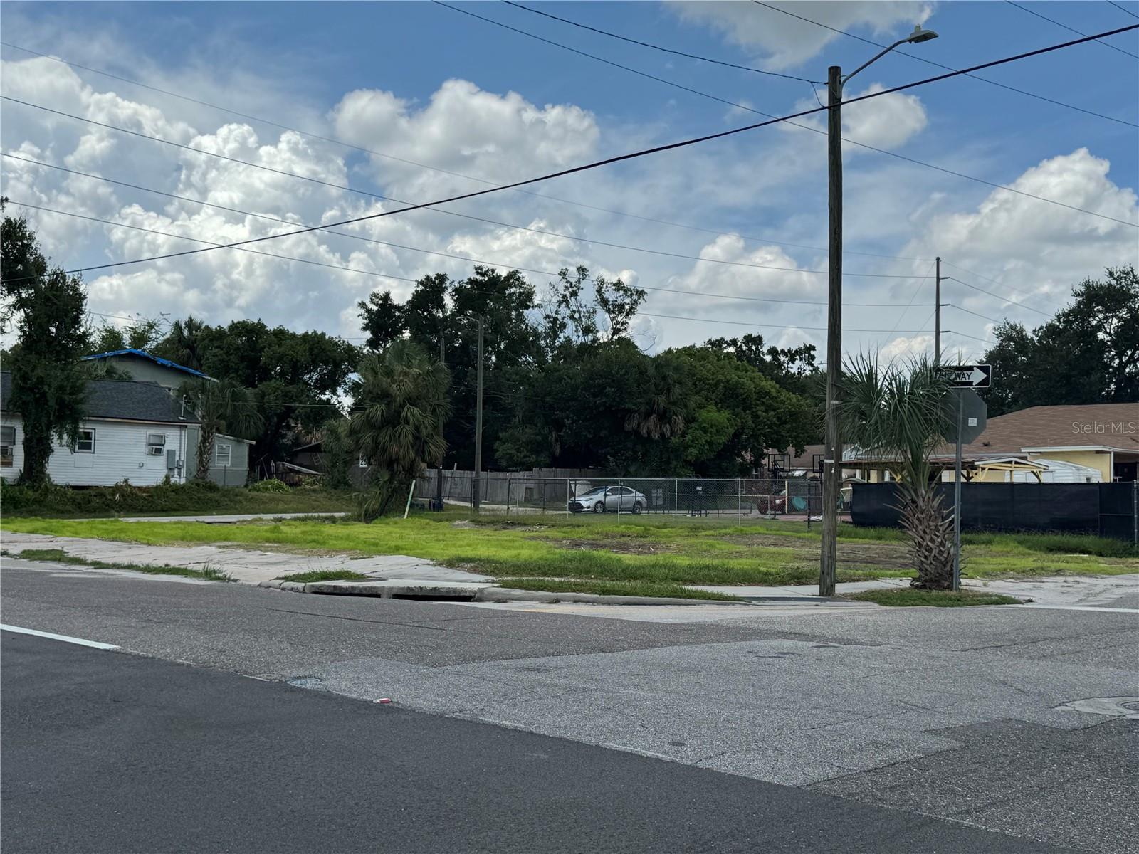 2804 Columbus Drive, FL