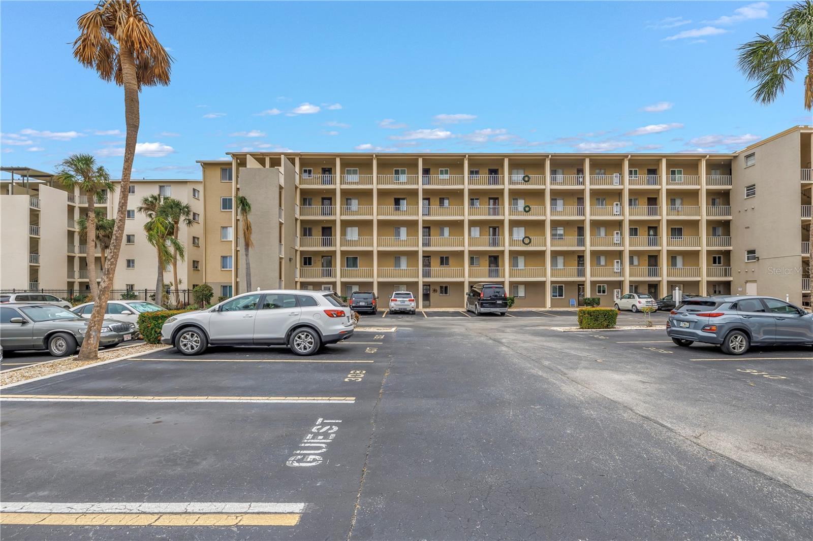 3500 Lake Bayshore Drive, FL