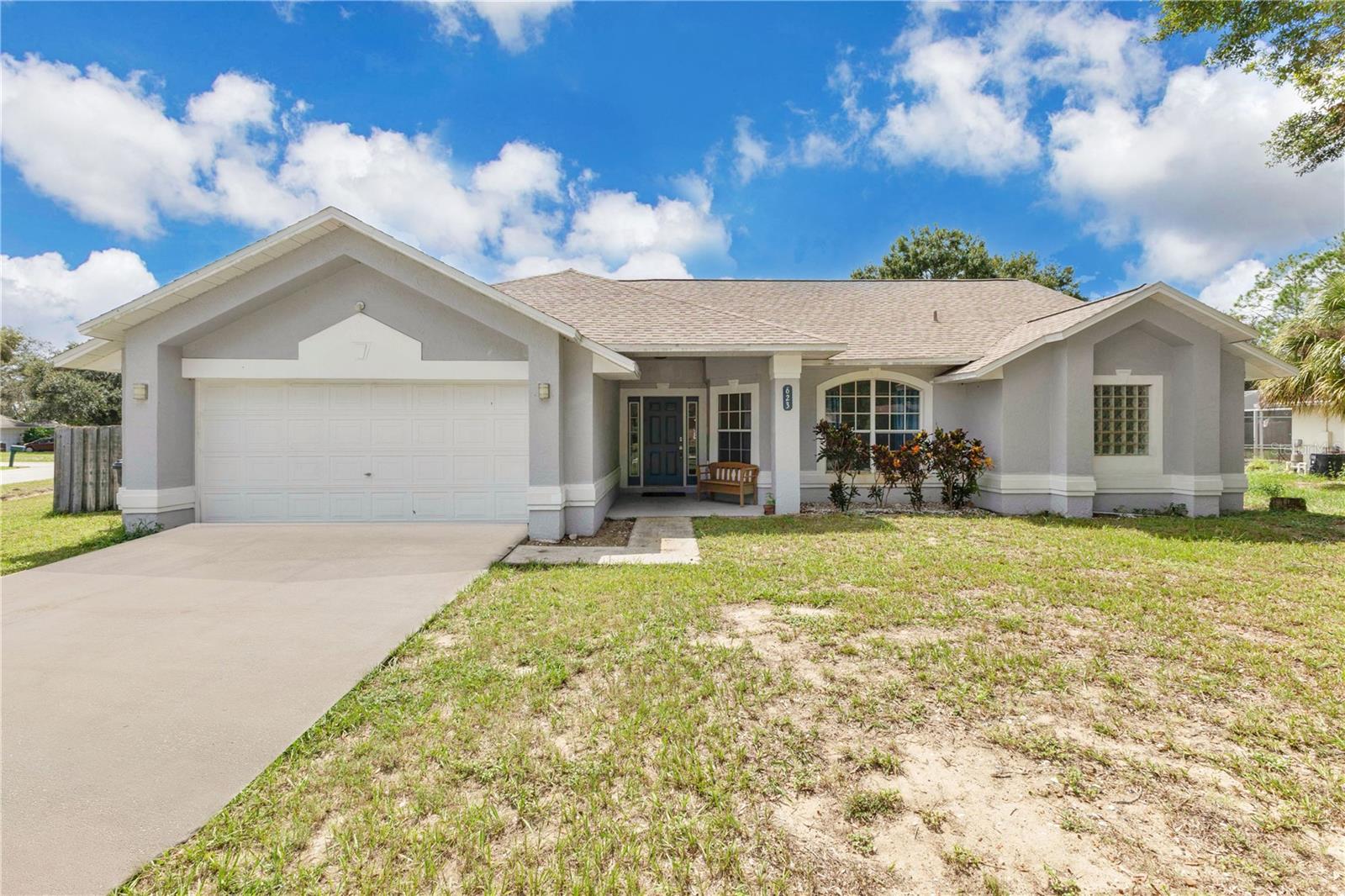 623 Oakpark Loop, FL