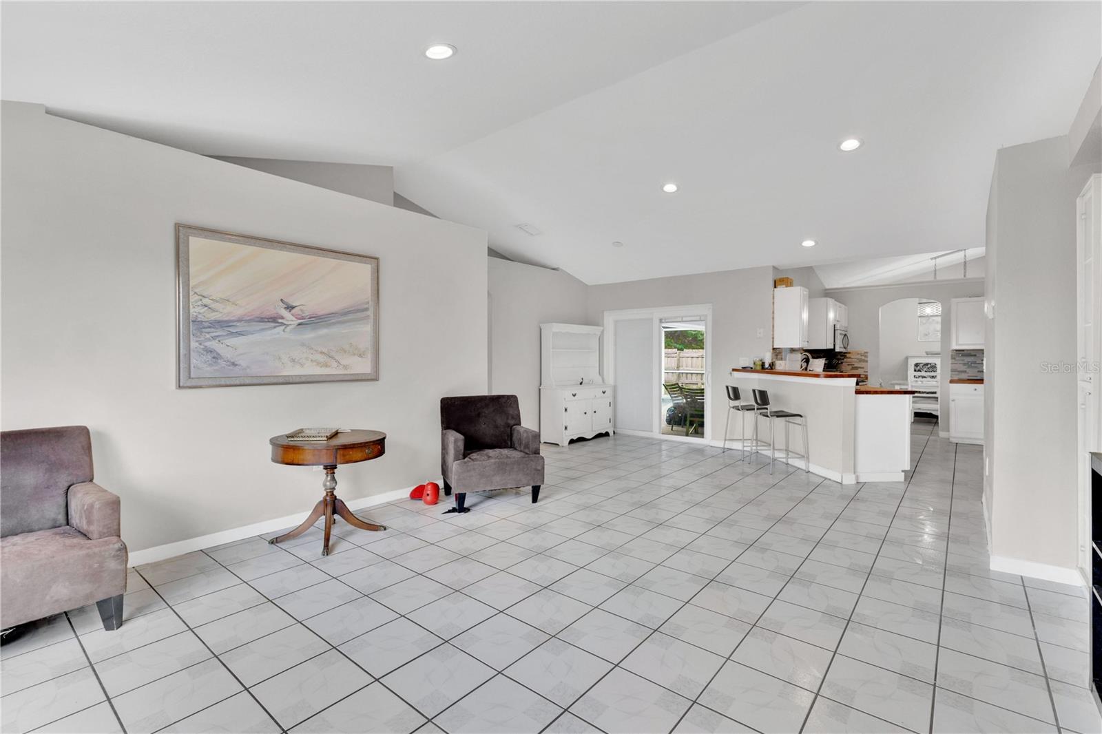 623 Oakpark Loop, FL