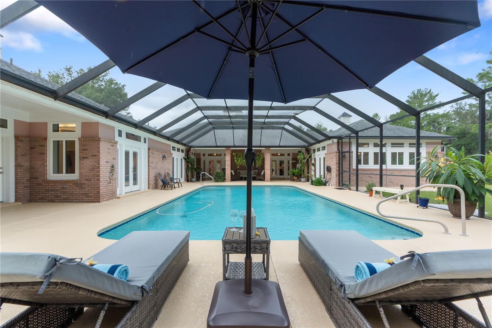 22370 Skyview Circle, FL