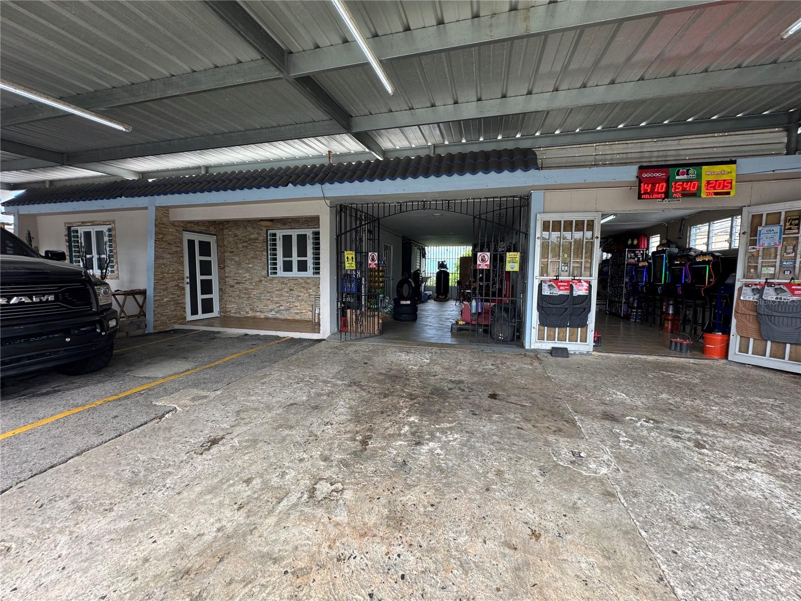 Carr 140 Km 38.9, PR