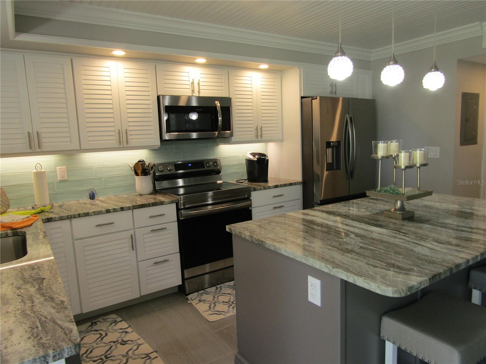 999 Inlet Circle, FL