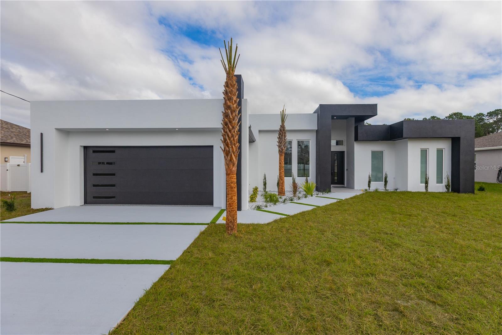 9 Edison Lane, FL