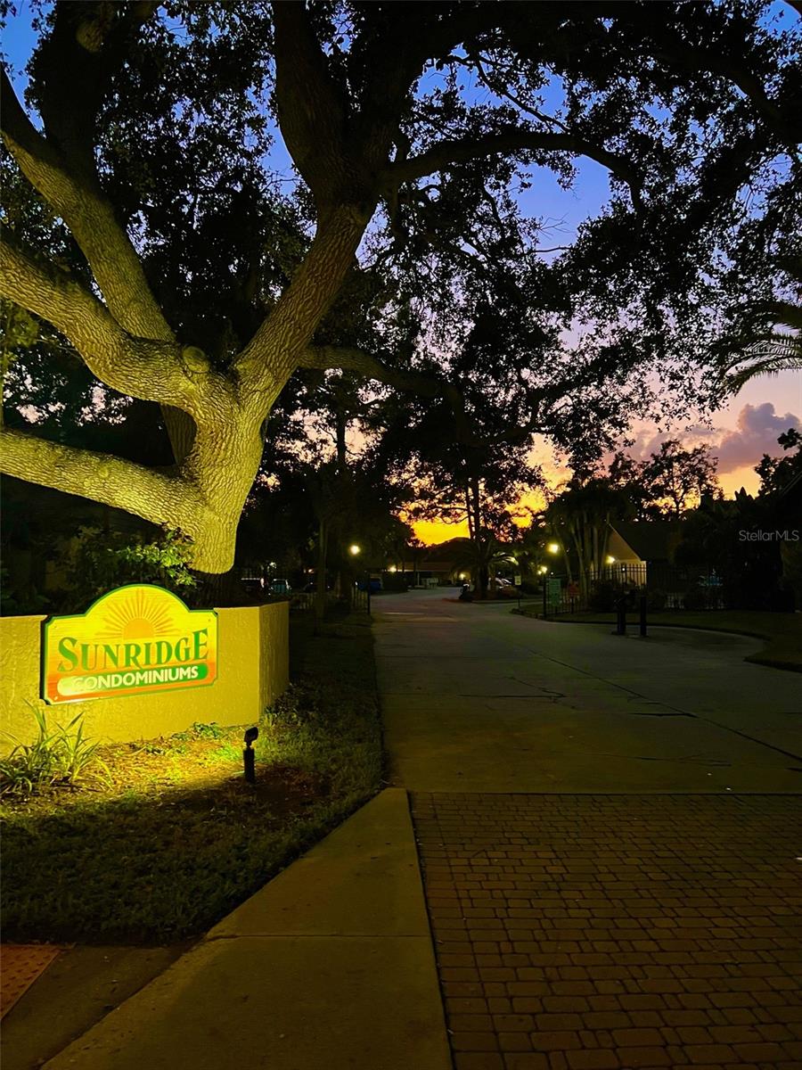984 Sunridge Drive, FL