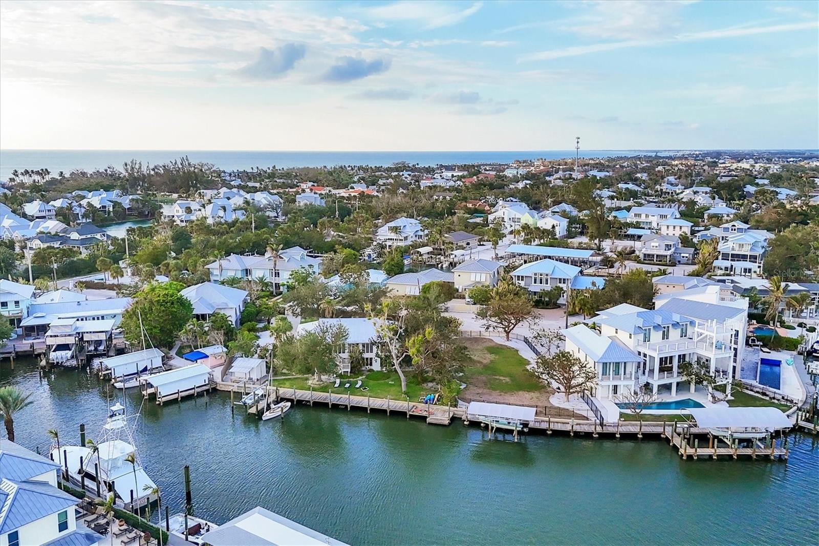 140 Damfino Street, FL