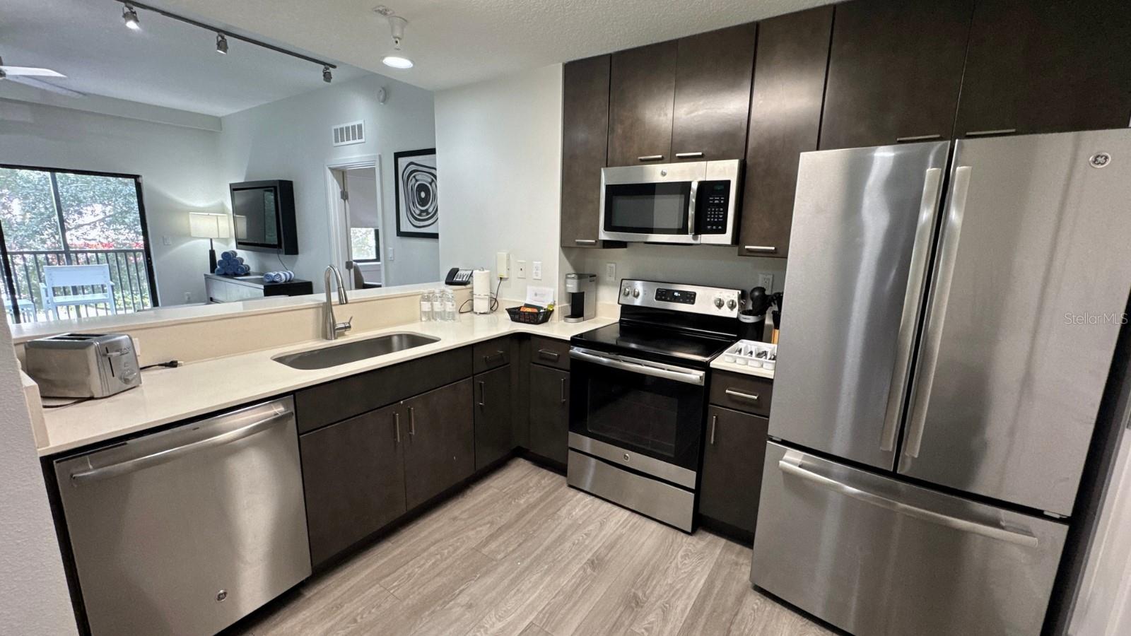 14501 Grove Resort Avenue, FL