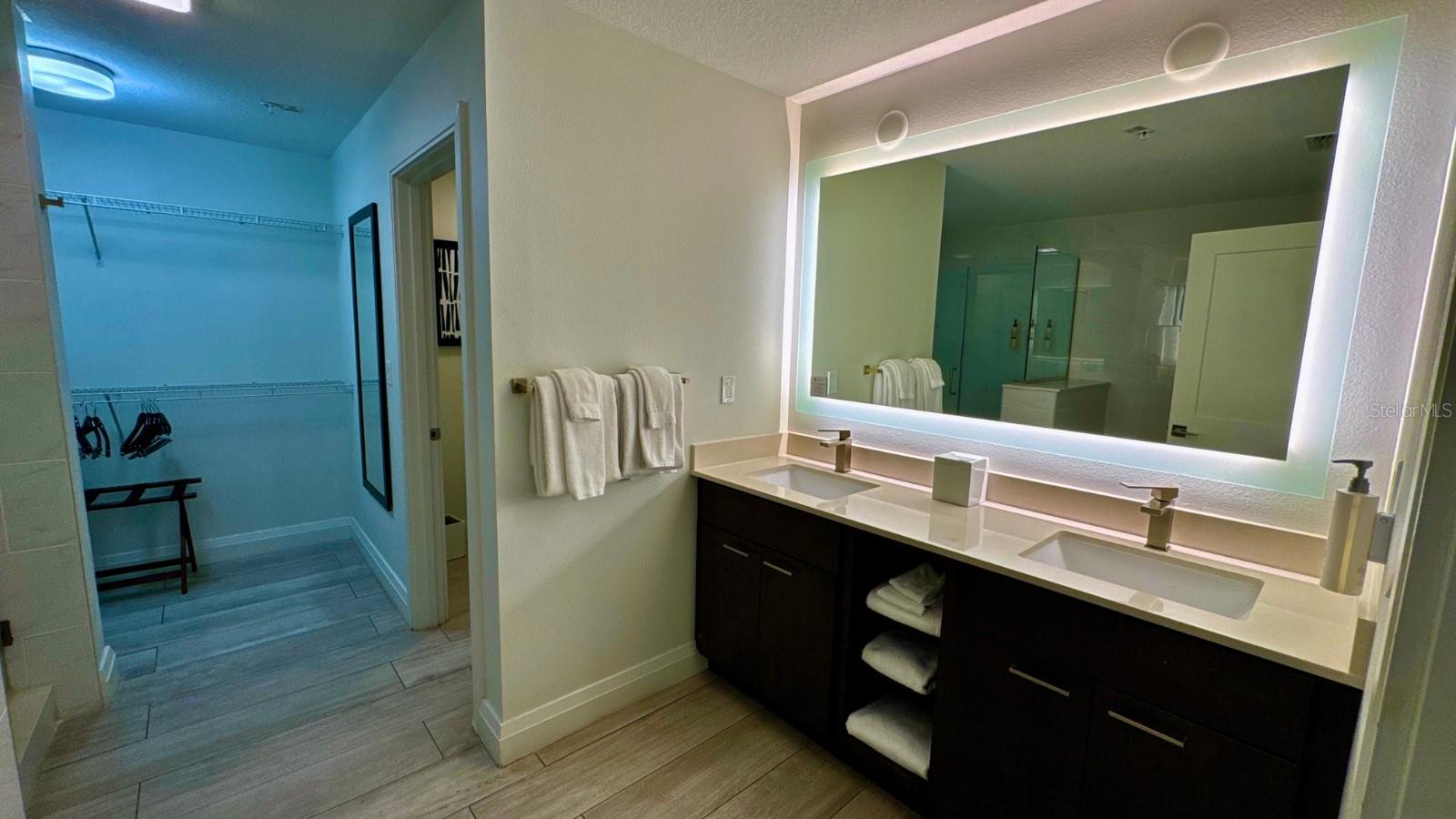 14501 Grove Resort Avenue, FL