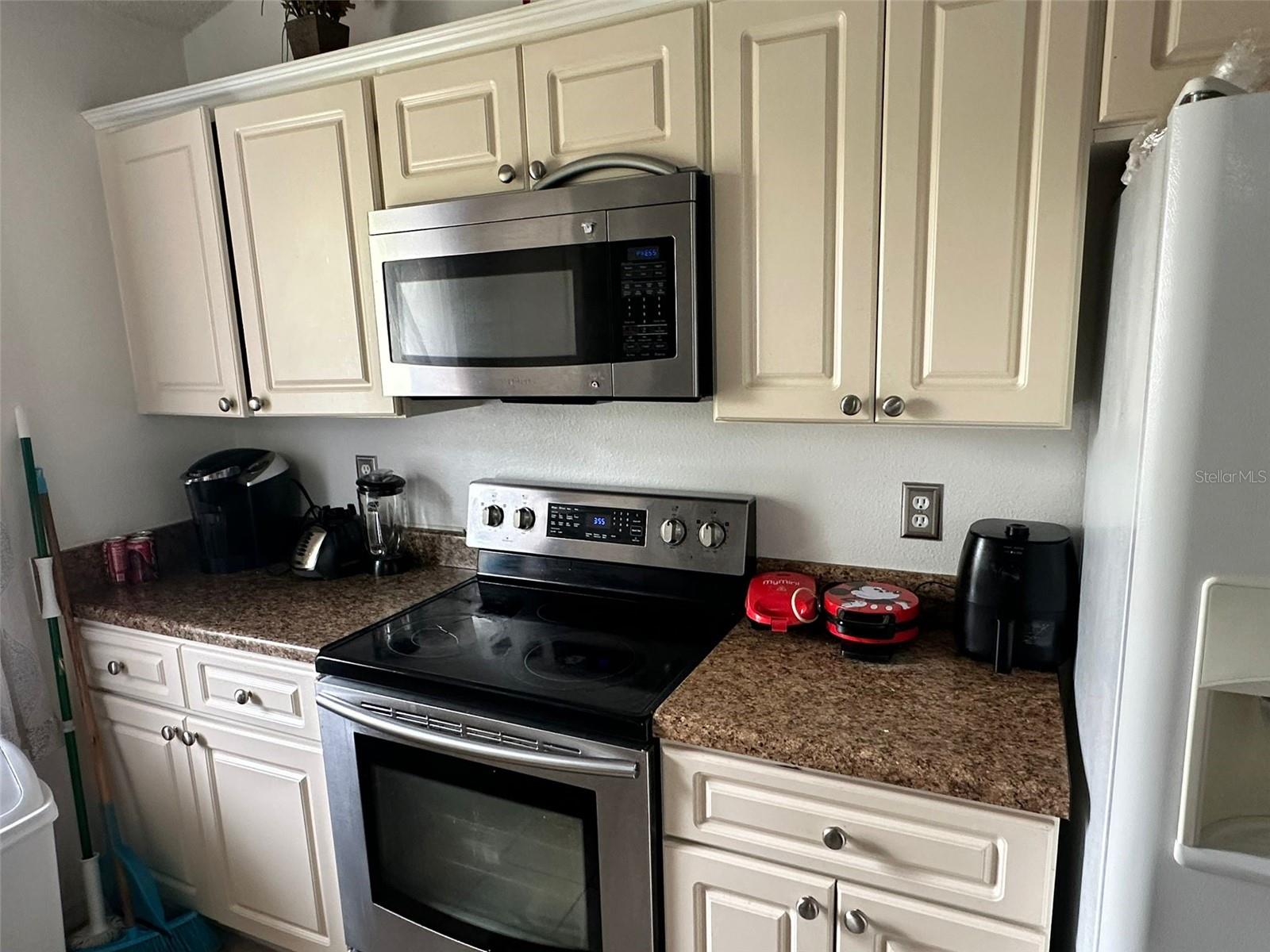 242 Durango Loop Street, FL