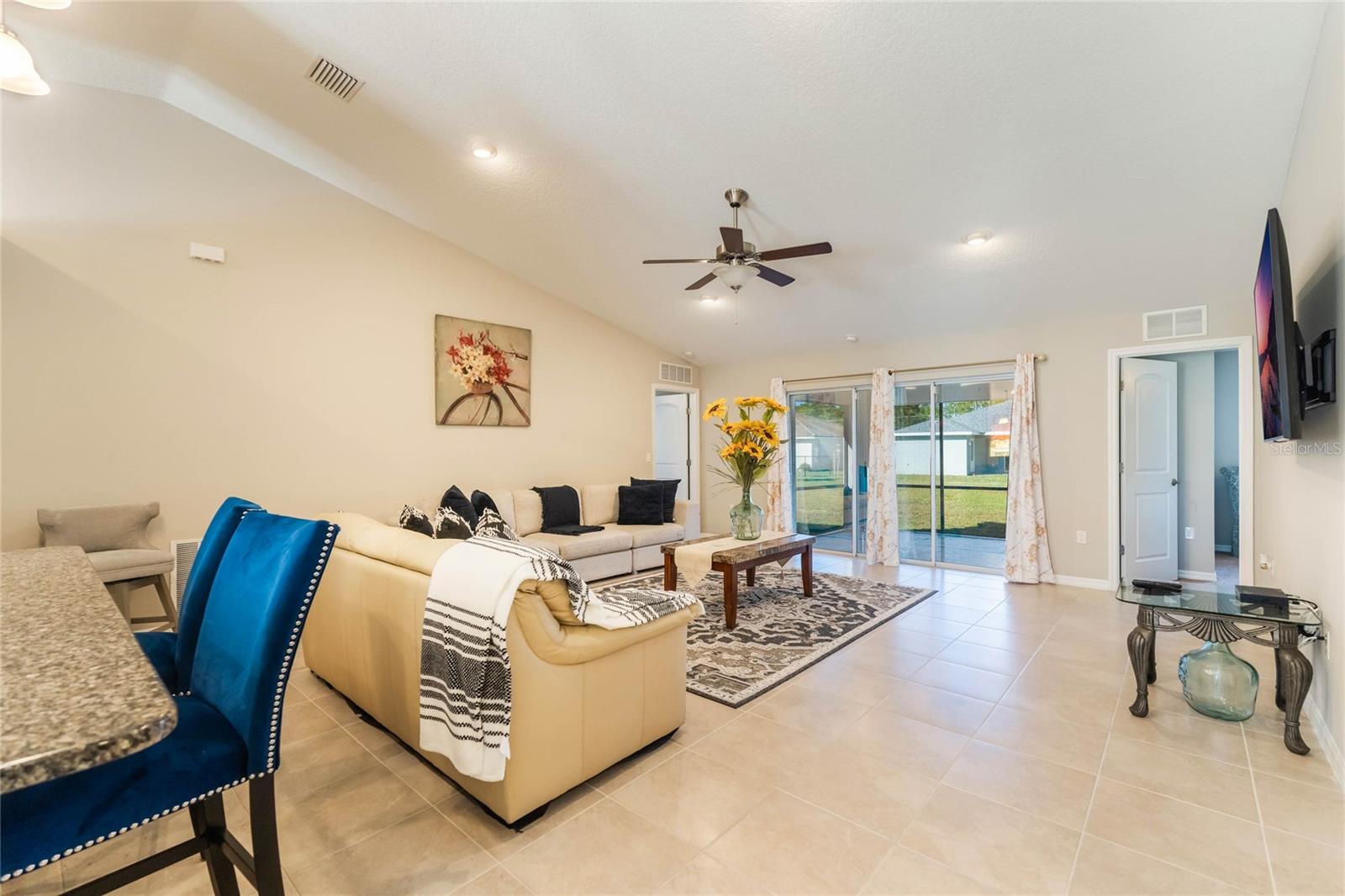 15 Raeland Lane, FL