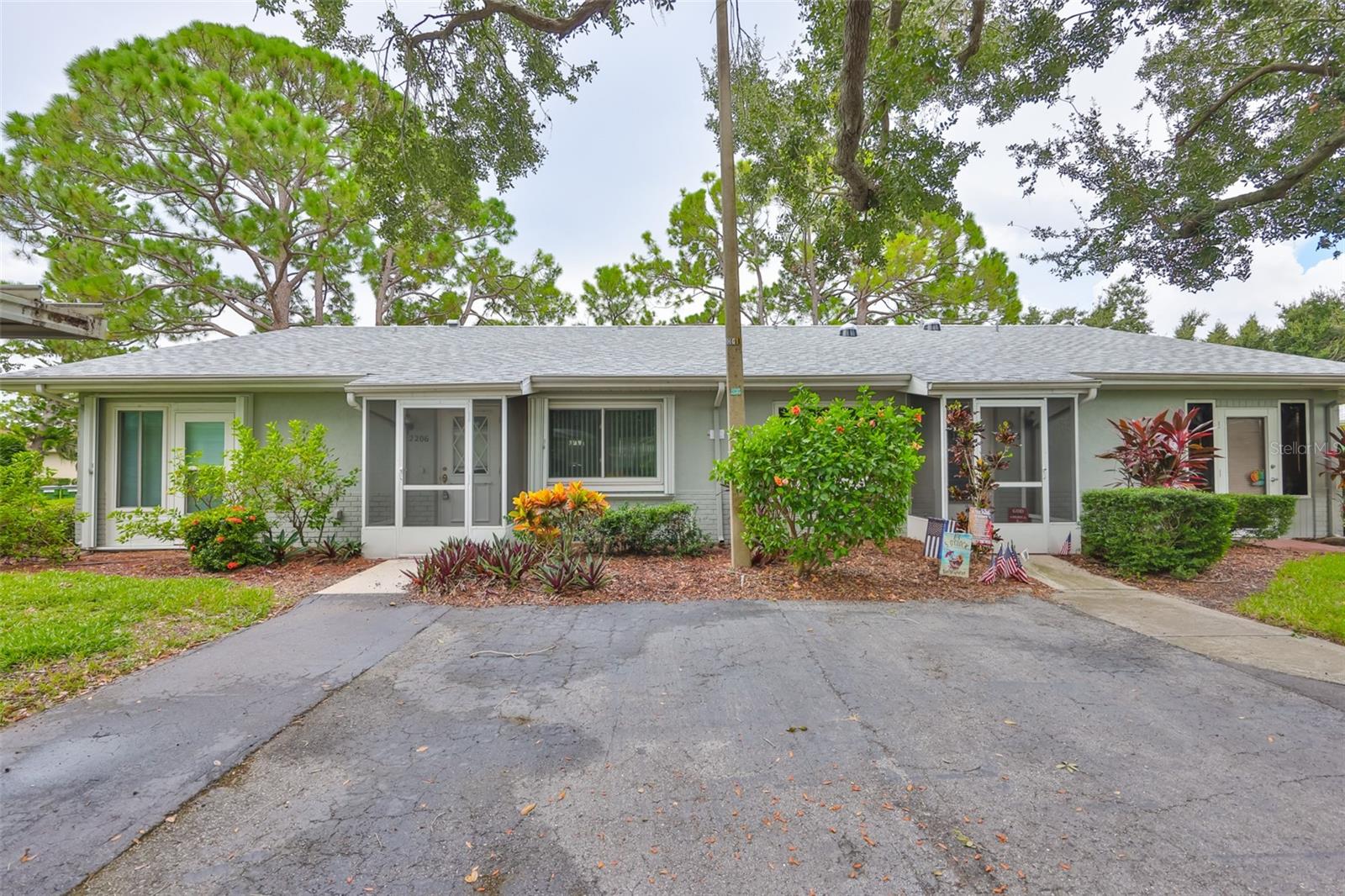 2206 Horsham Place, FL