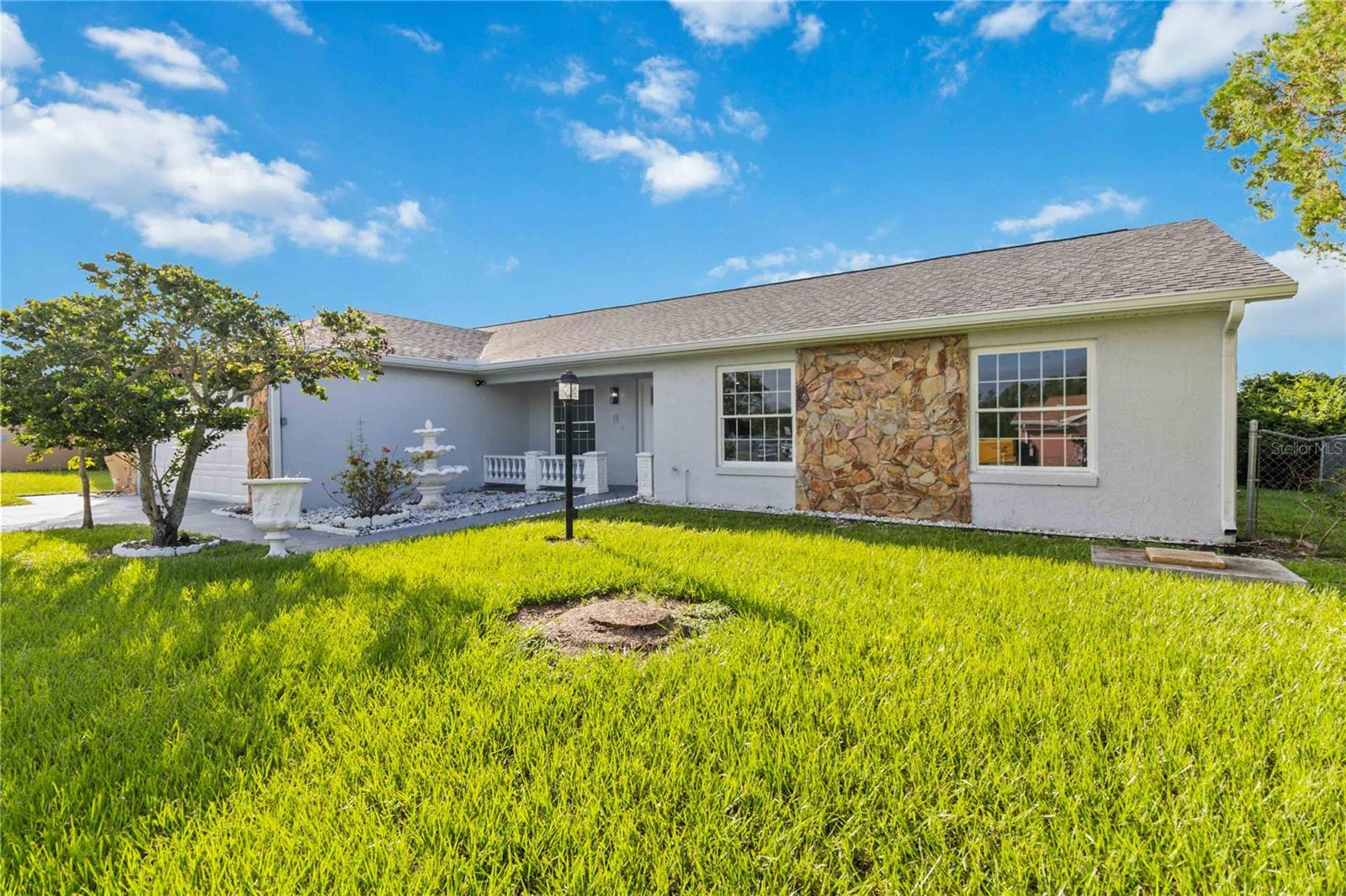 371 Buttonwood Drive, FL