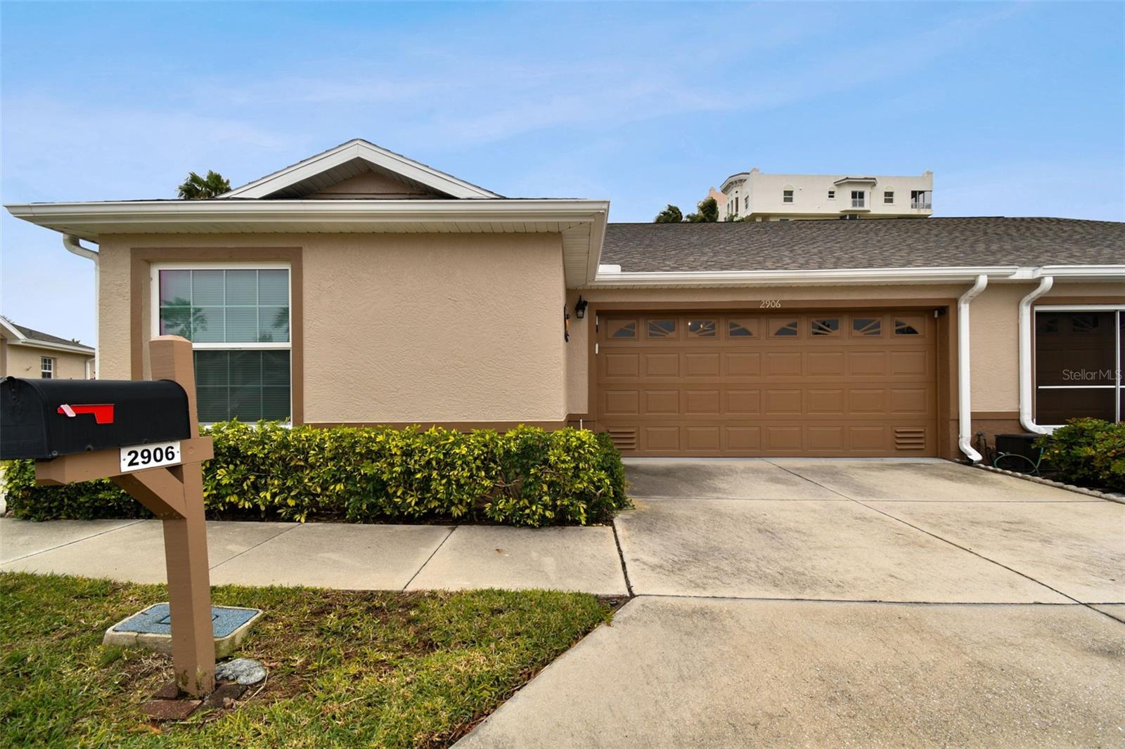 2906 Captains Court, FL