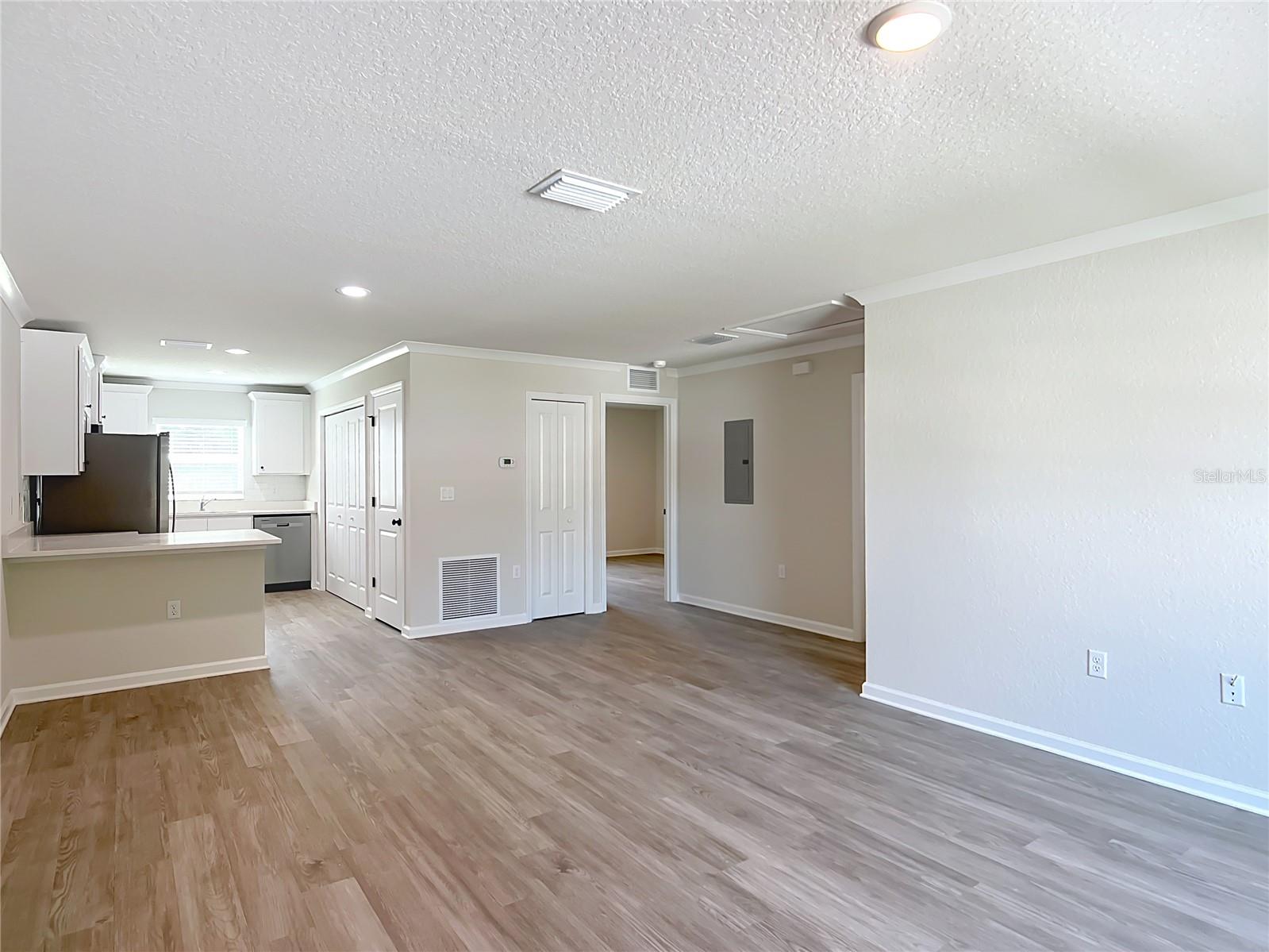 9195 Peachtree Way, FL