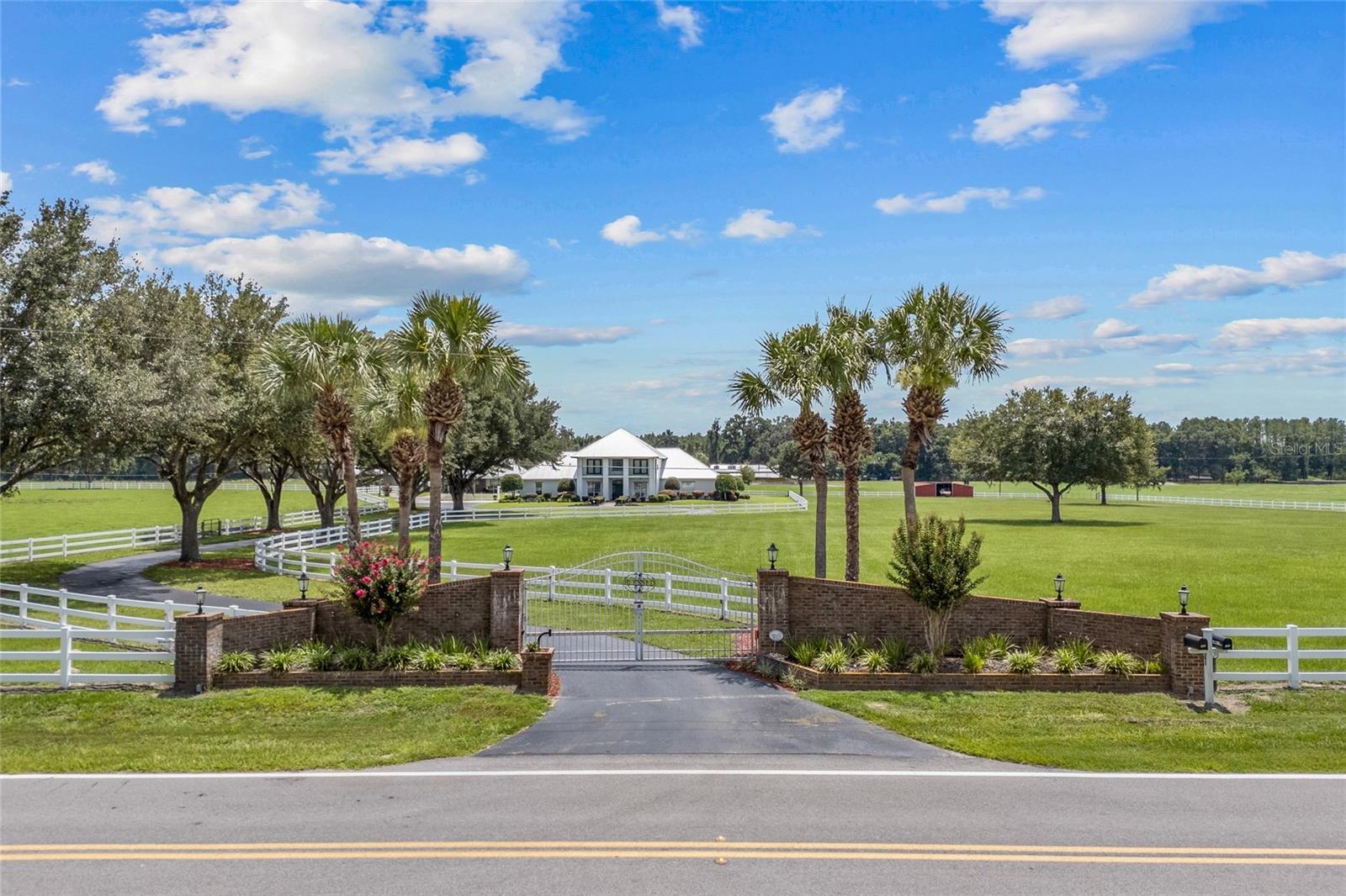 550 Gabriel Place, FL