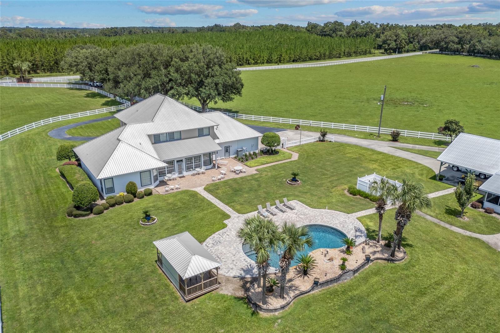 550 Gabriel Place, FL