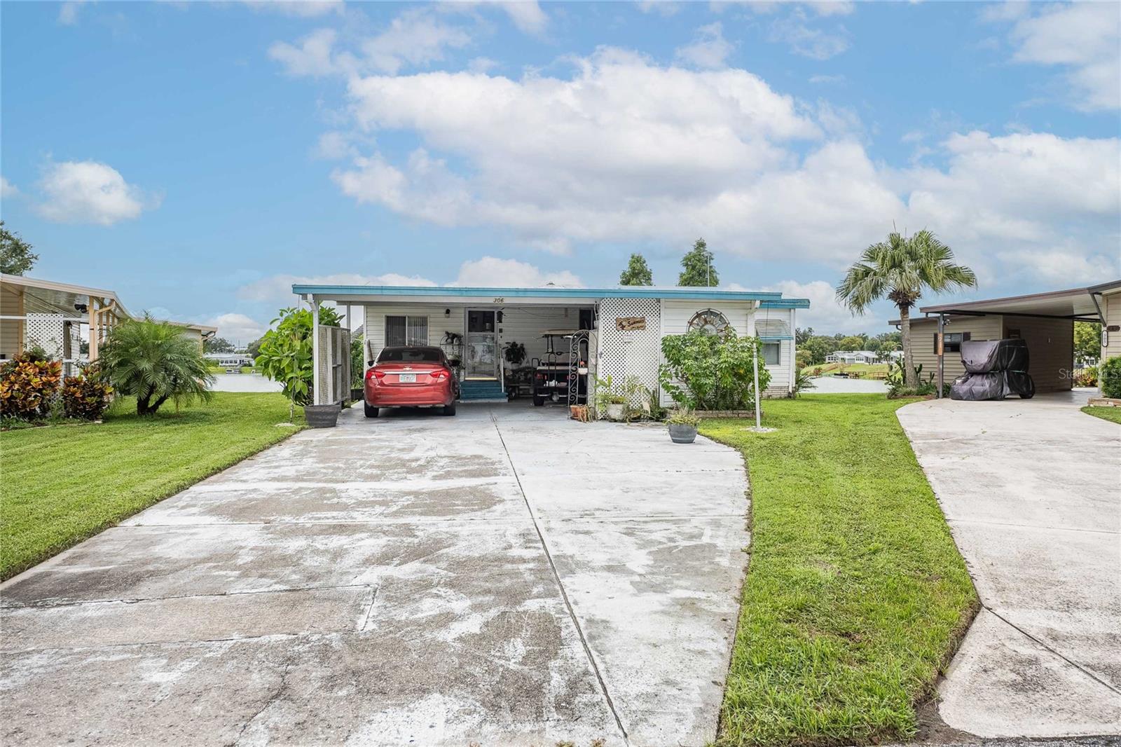 2055 Floral Avenue, FL
