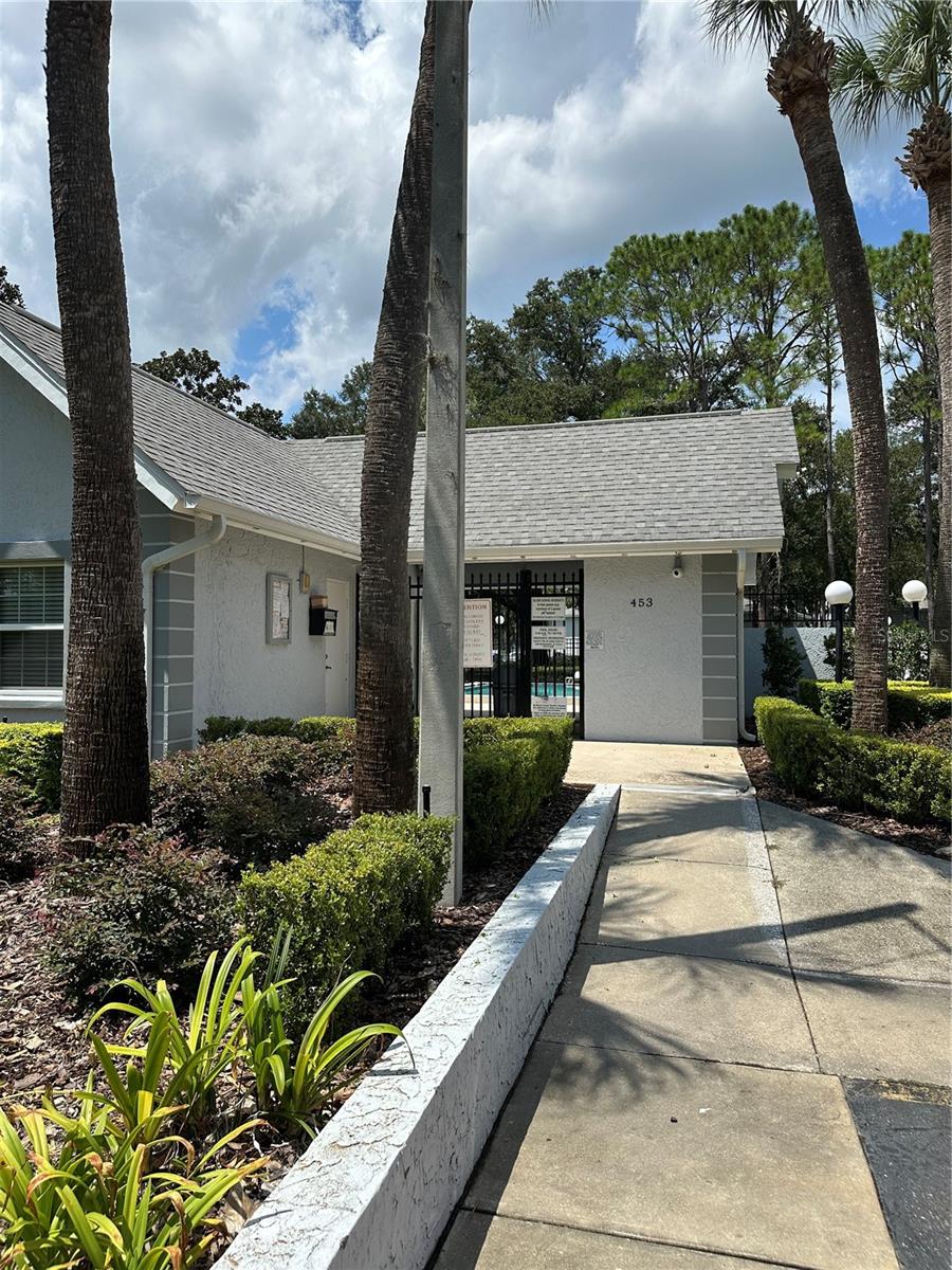 584 Fairways Lane, FL