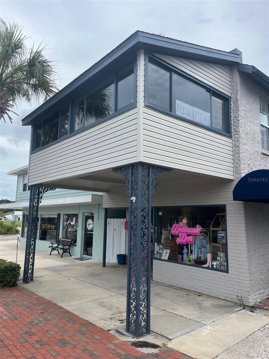 107 Main Street, FL