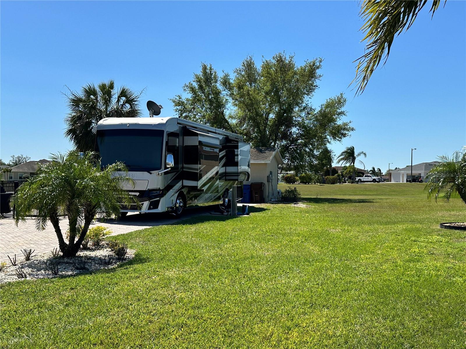 728 Teaberry Trail, FL