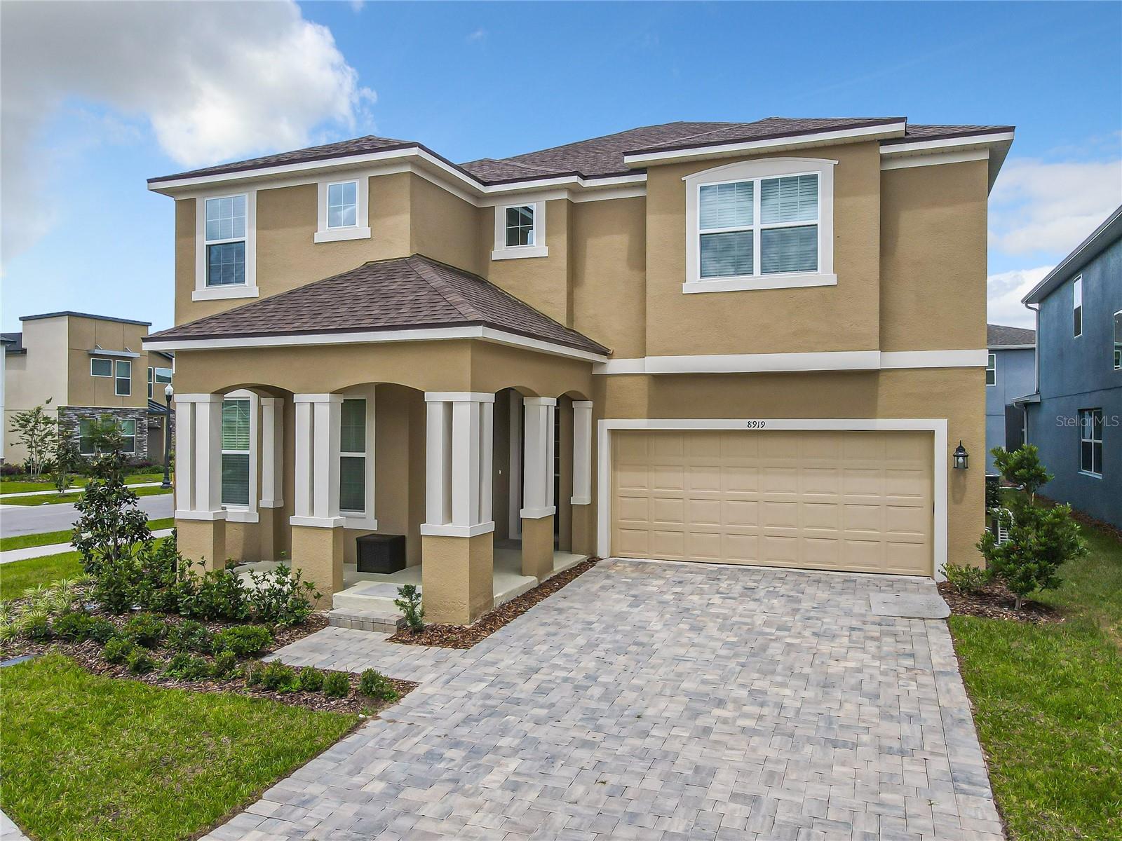 8919 Tropical Haven Court, FL