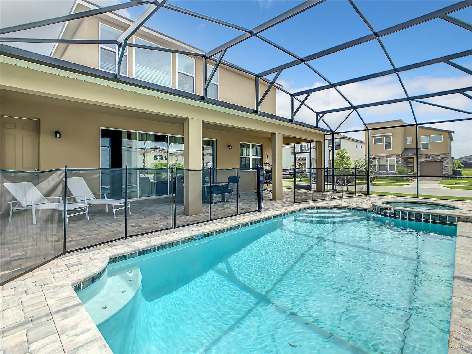8919 Tropical Haven Court, FL