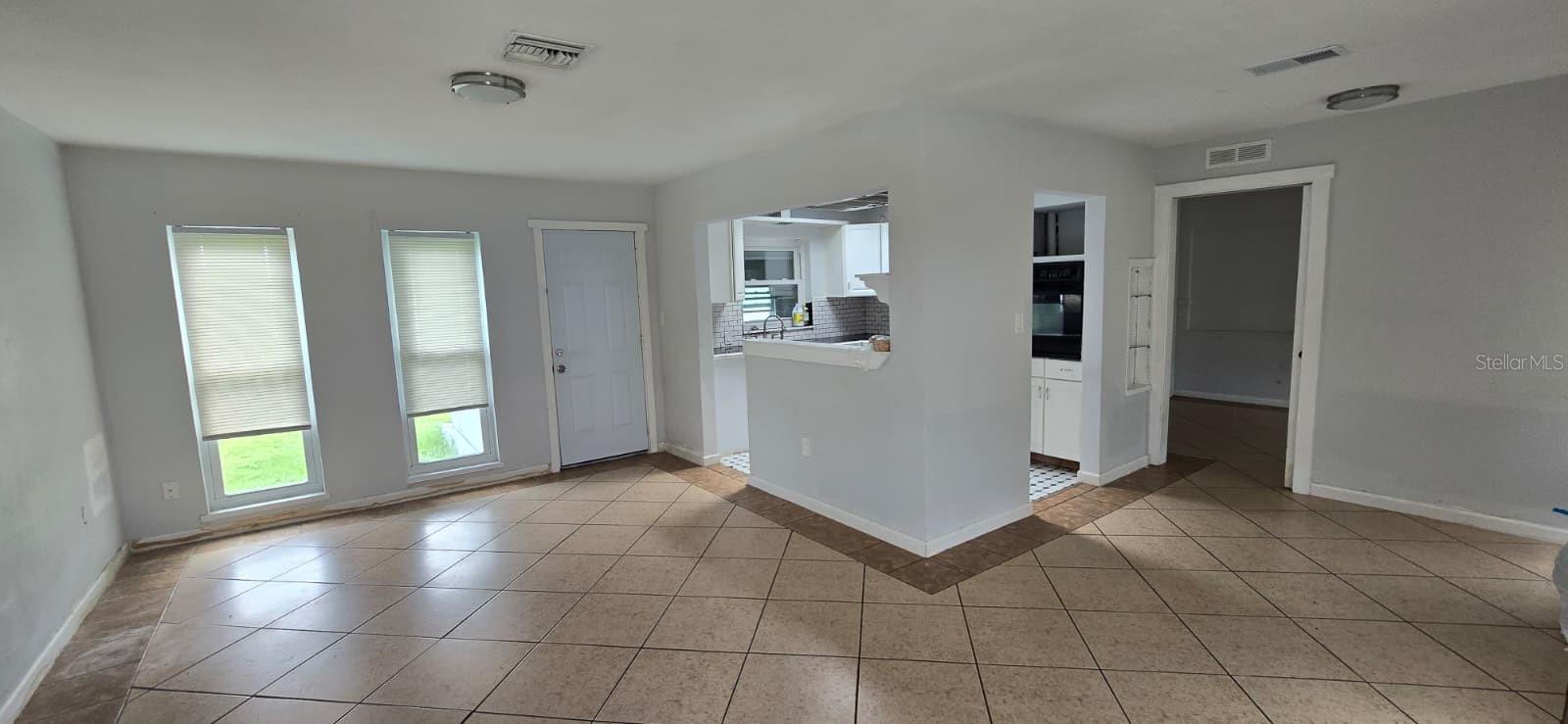 480 Sharon Circle, FL