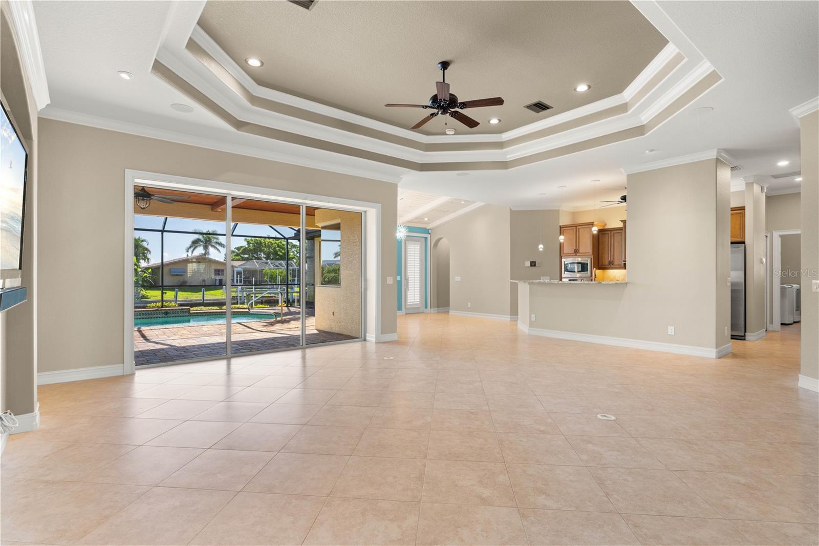 48 Tropicana Drive, FL