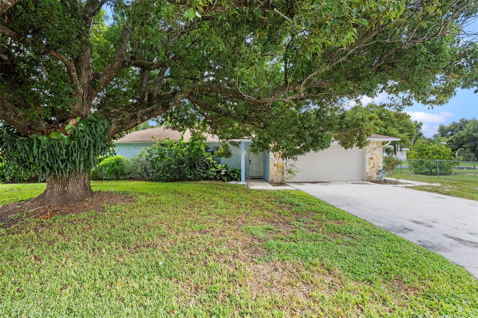 2742 Pine Acres Drive, FL