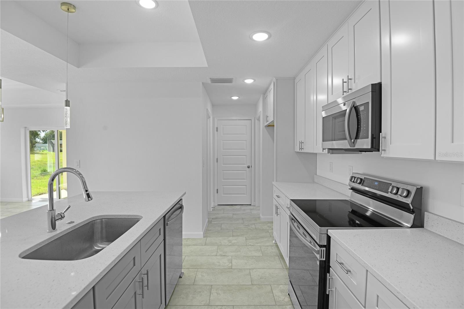 878 Nelson Drive, FL