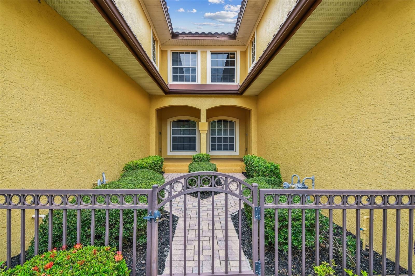 8161 Miramar Way, FL