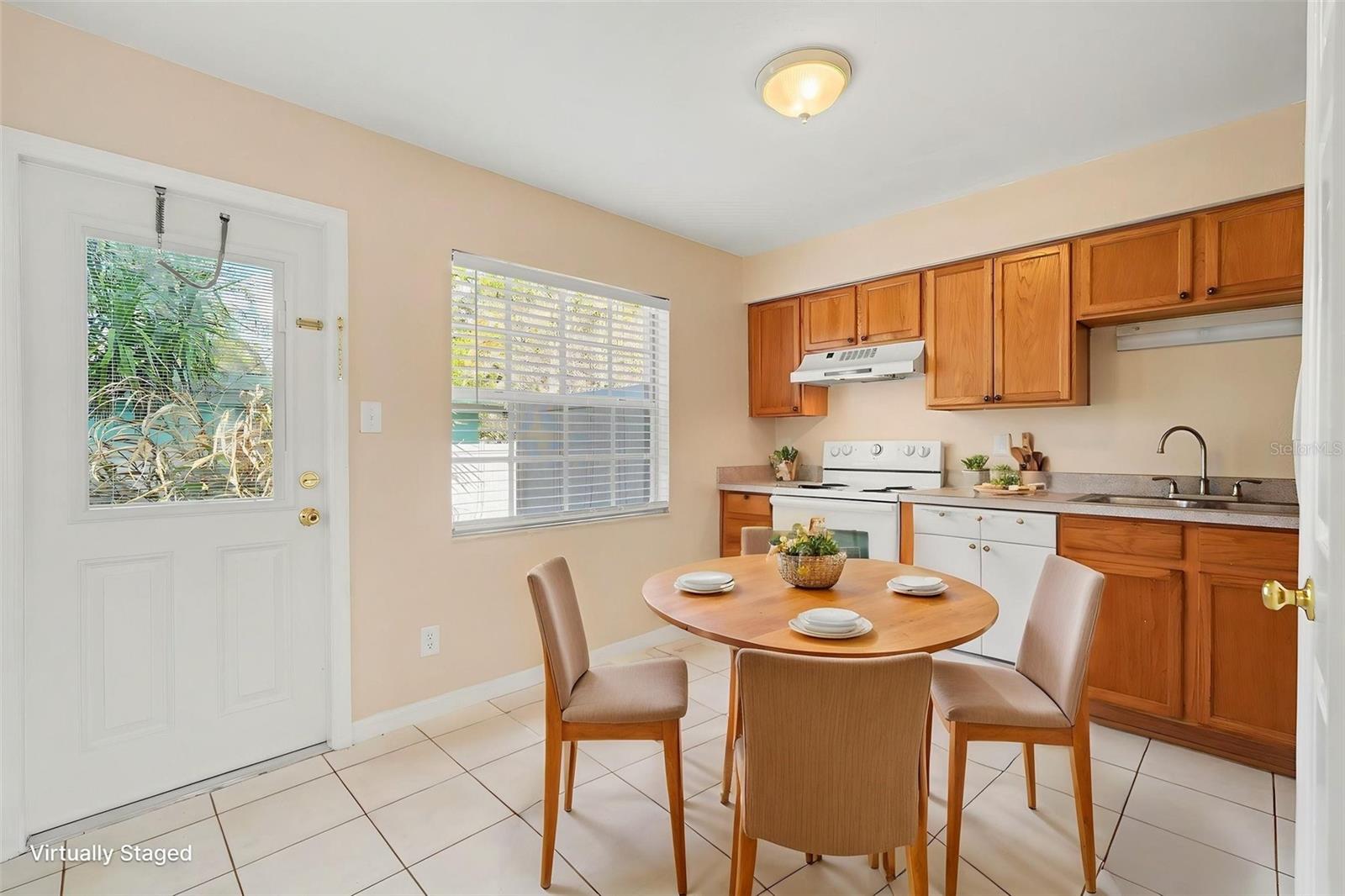 37240 Embassy Park Lane, FL