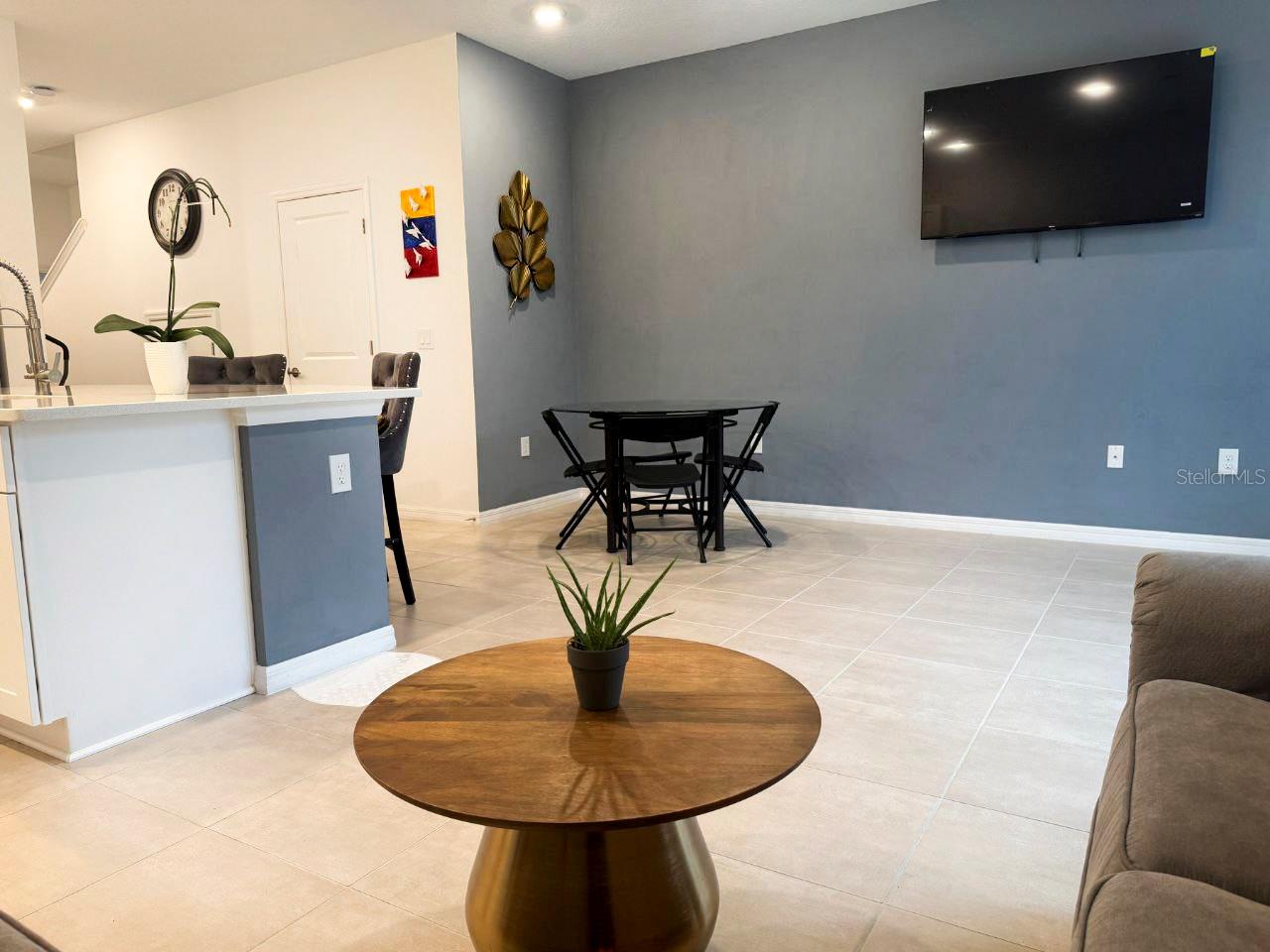 3594 Davenport Creek Court, FL