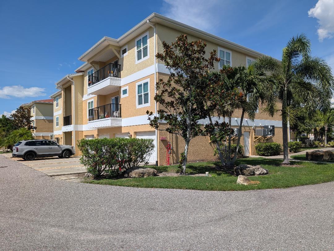 6394 Banyan Boulevard, FL