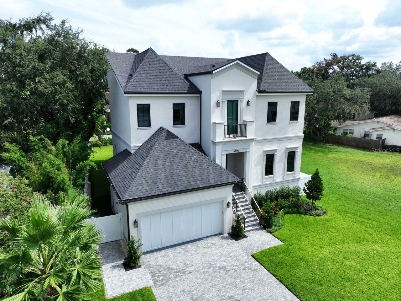 5011 Dickens Avenue, FL