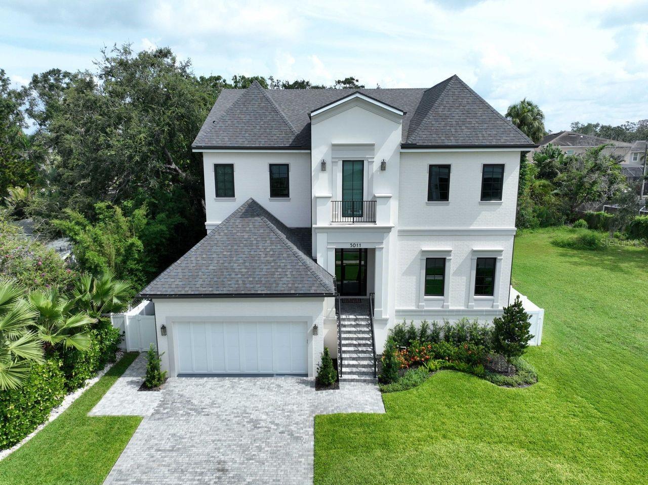 5011 Dickens Avenue, FL