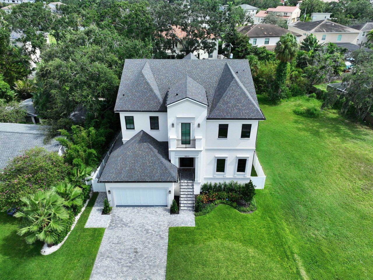 5011 Dickens Avenue, FL