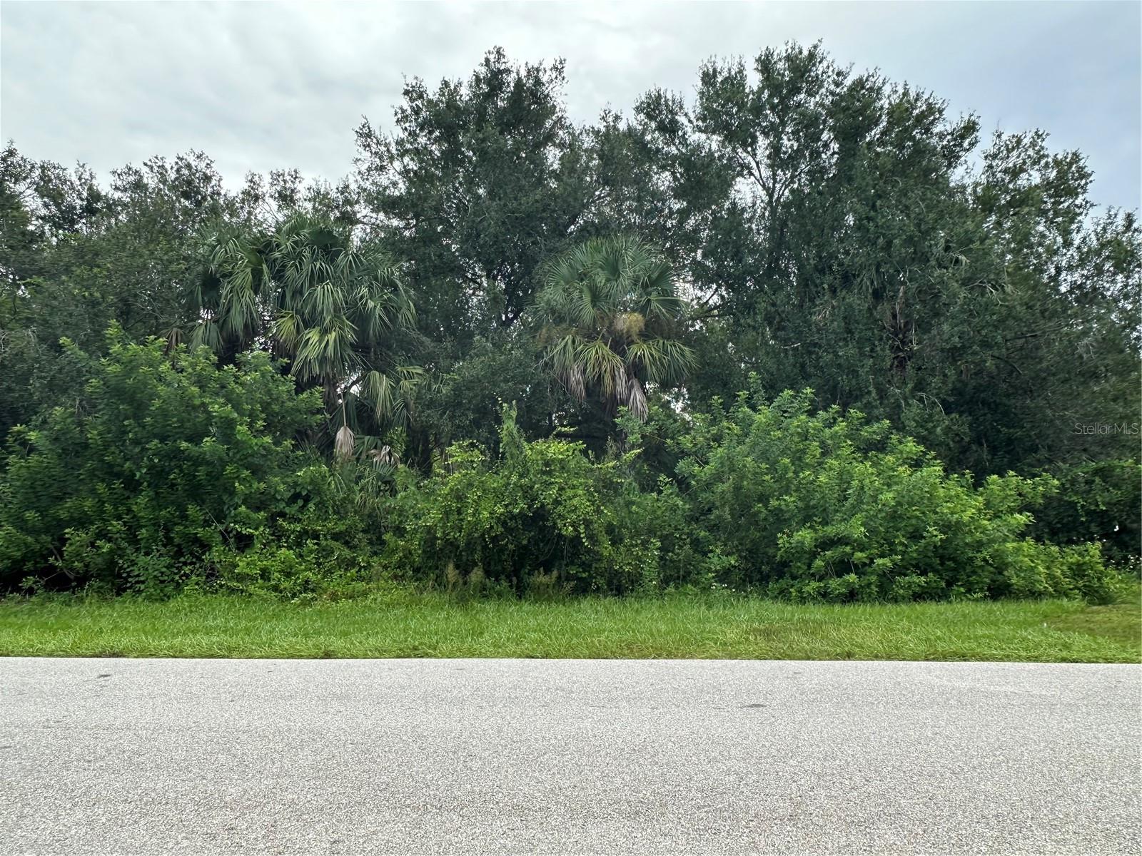 124 Sunset Boulevard, FL