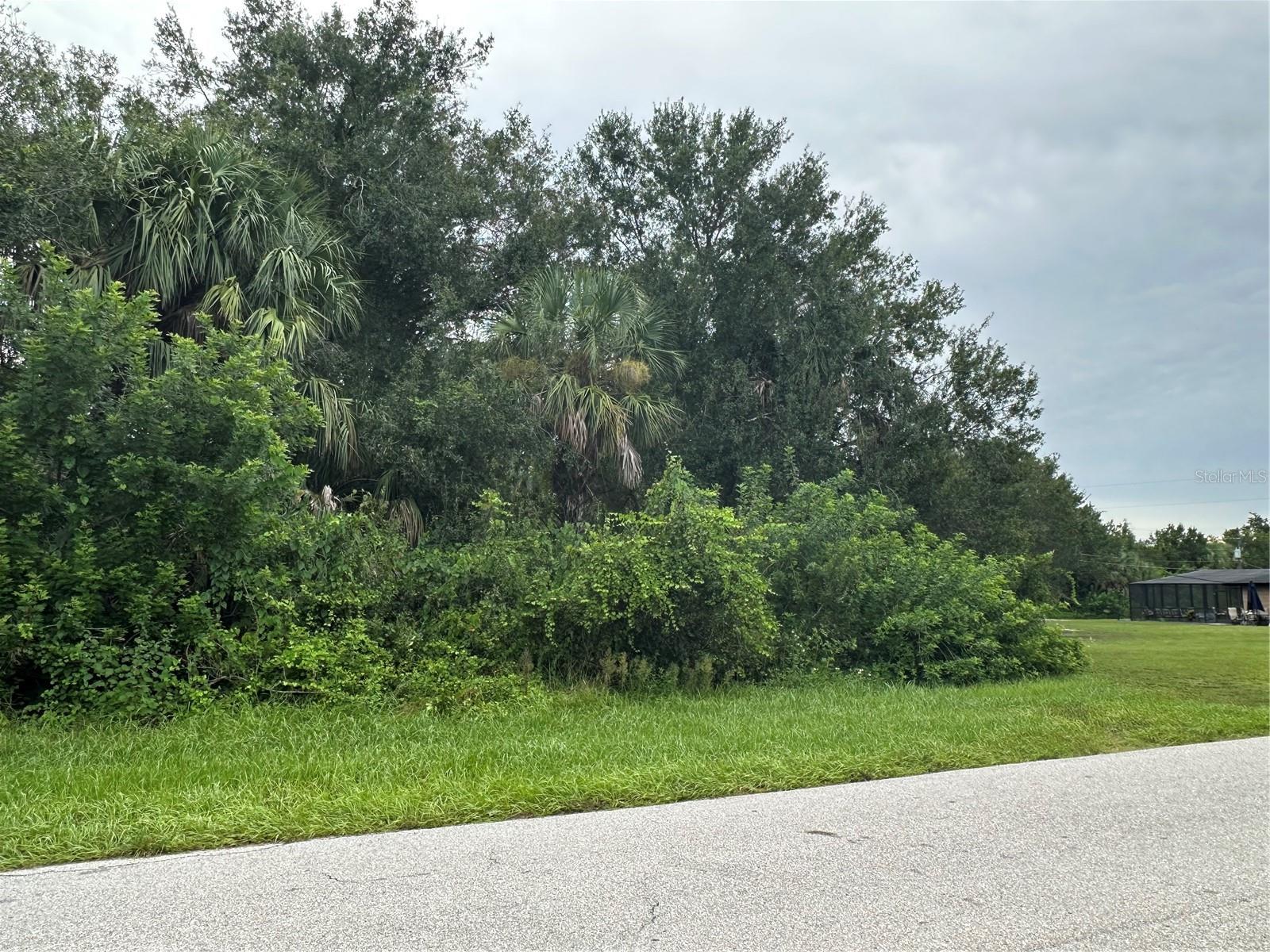 124 Sunset Boulevard, FL