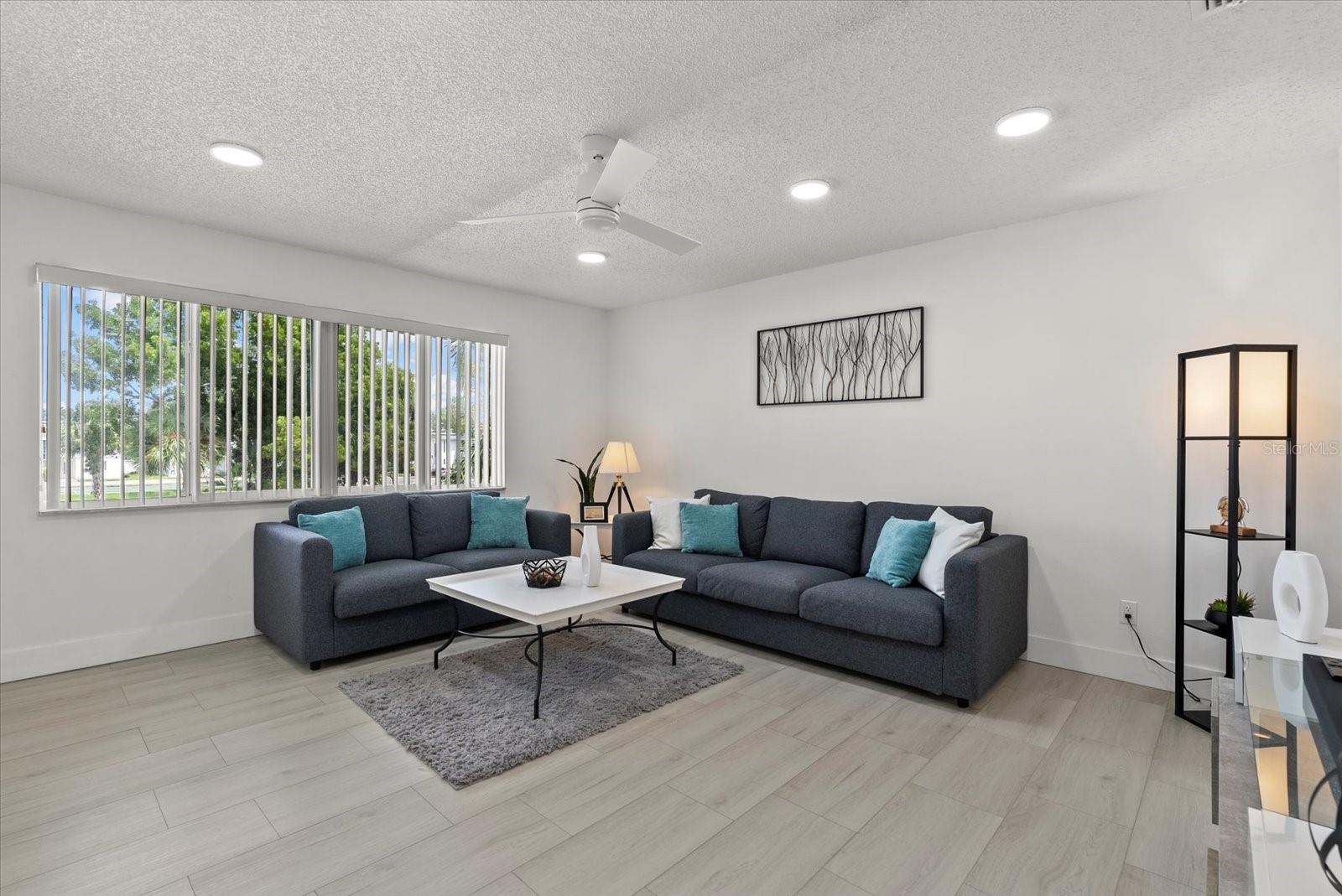 22375 Edgewater Drive, FL
