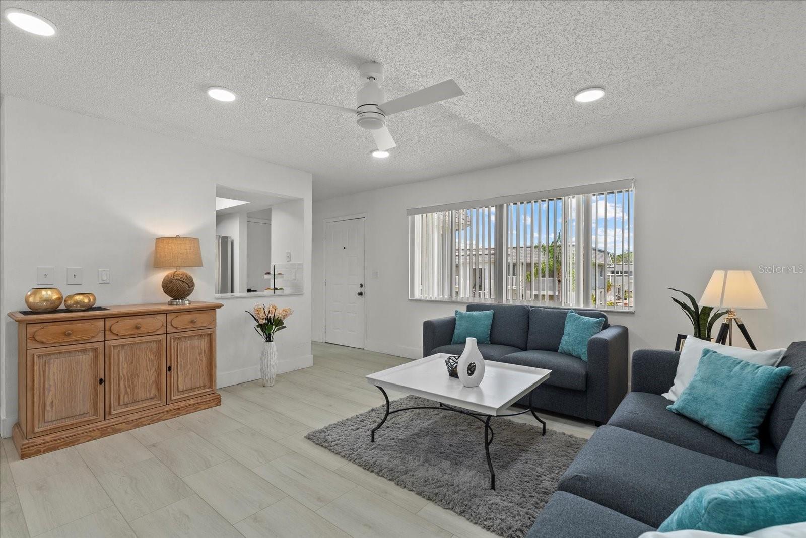 22375 Edgewater Drive, FL