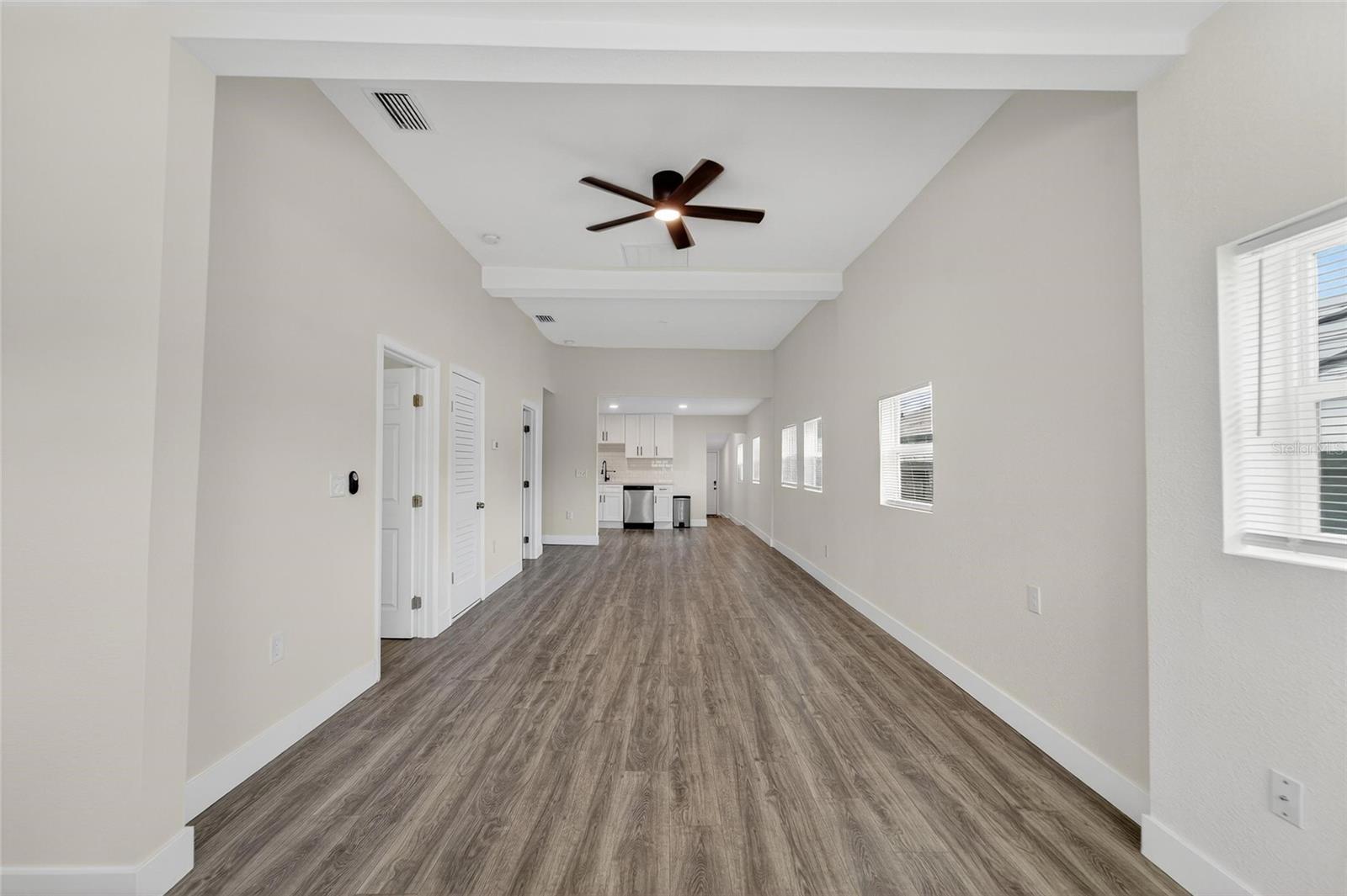 2525 Beach Street, FL