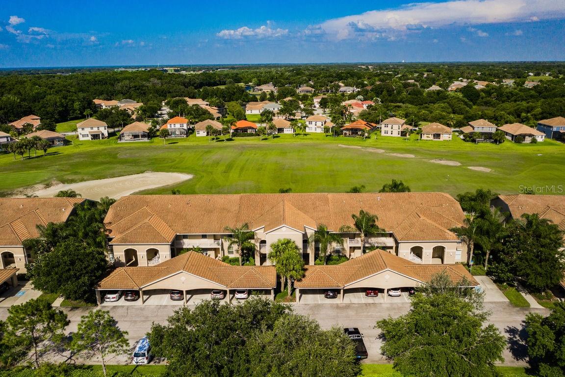 811 Fairwaycove Lane, FL