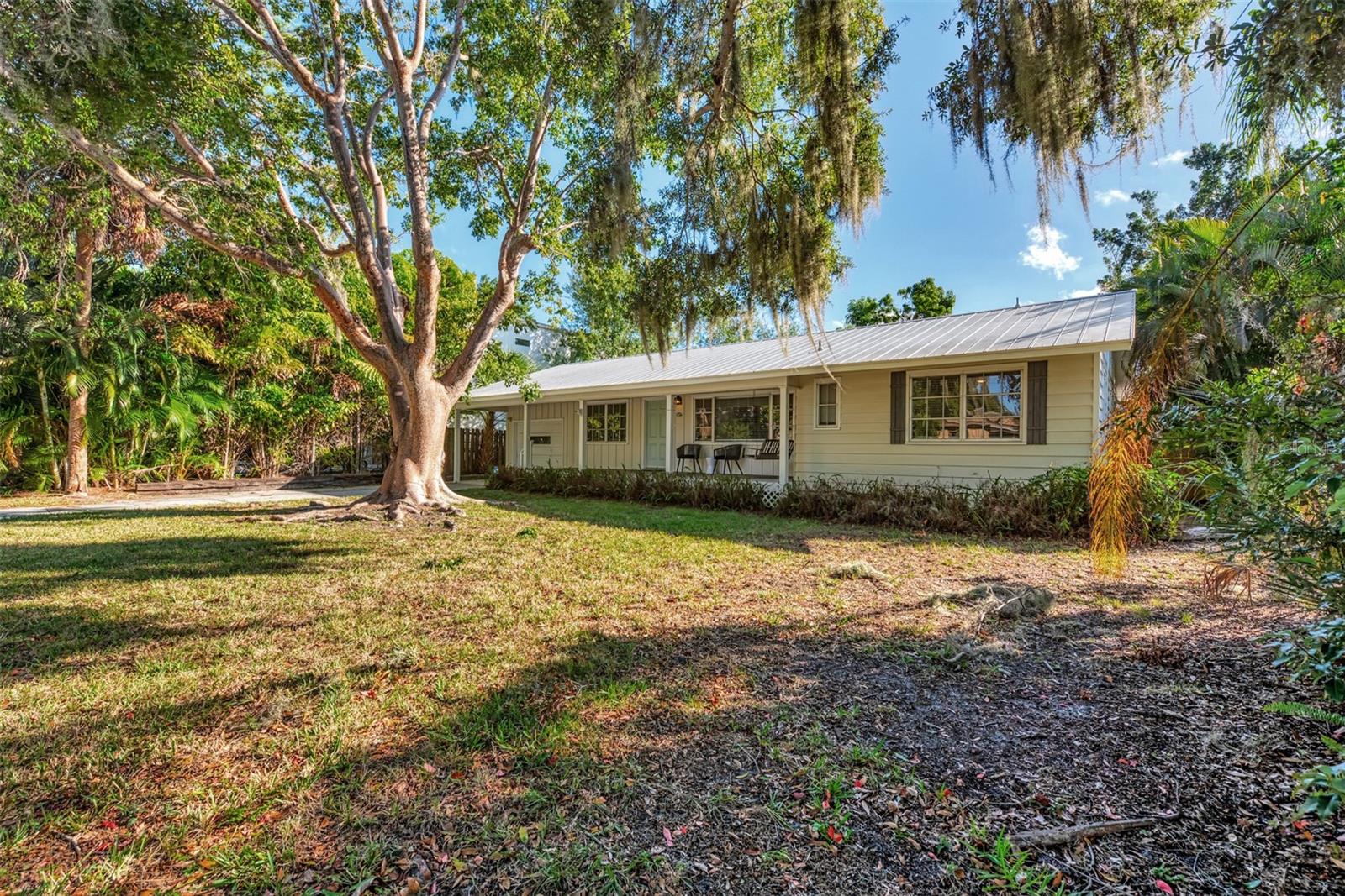 1726 Floyd Street, FL