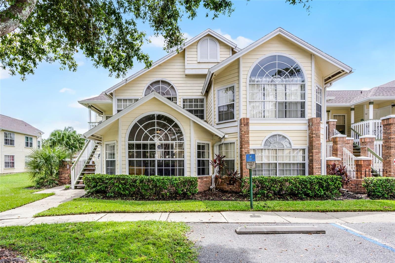 5004 Laguna Bay Circle, FL