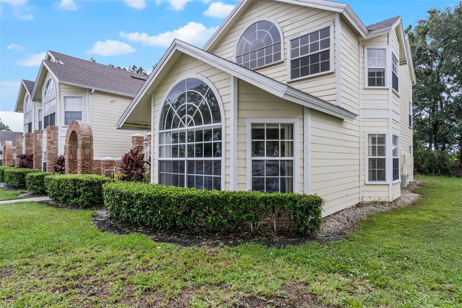 5017 Laguna Bay Circle, FL